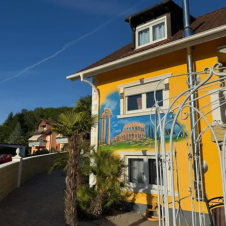 Apartman 84 Qm Nahe Europa Park Bis 6 Personen Hunde Willkommen Komplett Eingezaeunt Herbolzheim